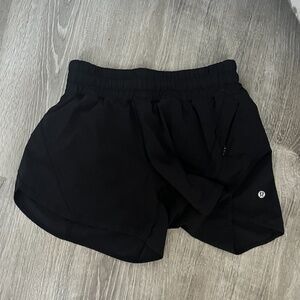 Lululemon Hotty Hot High-Rise Lined Short 4"